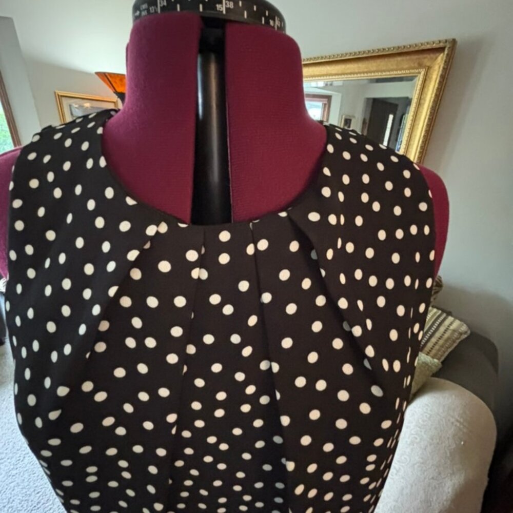 F&F Dress Sheath polka dot black white sleeveless Size 10 Wedding Cocktail Eveni